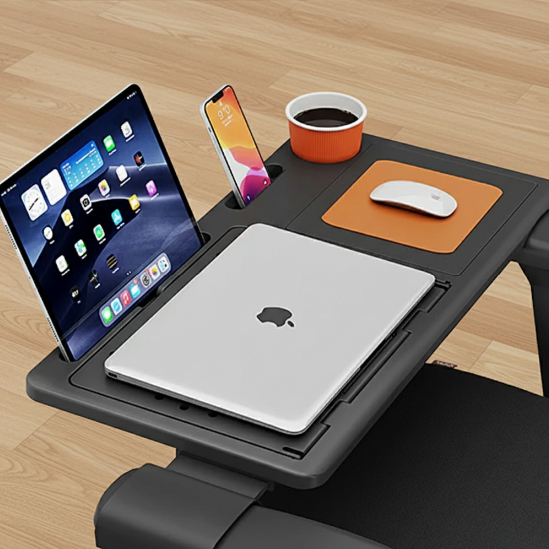 SPC-LUMBO: mini biurko na krześle