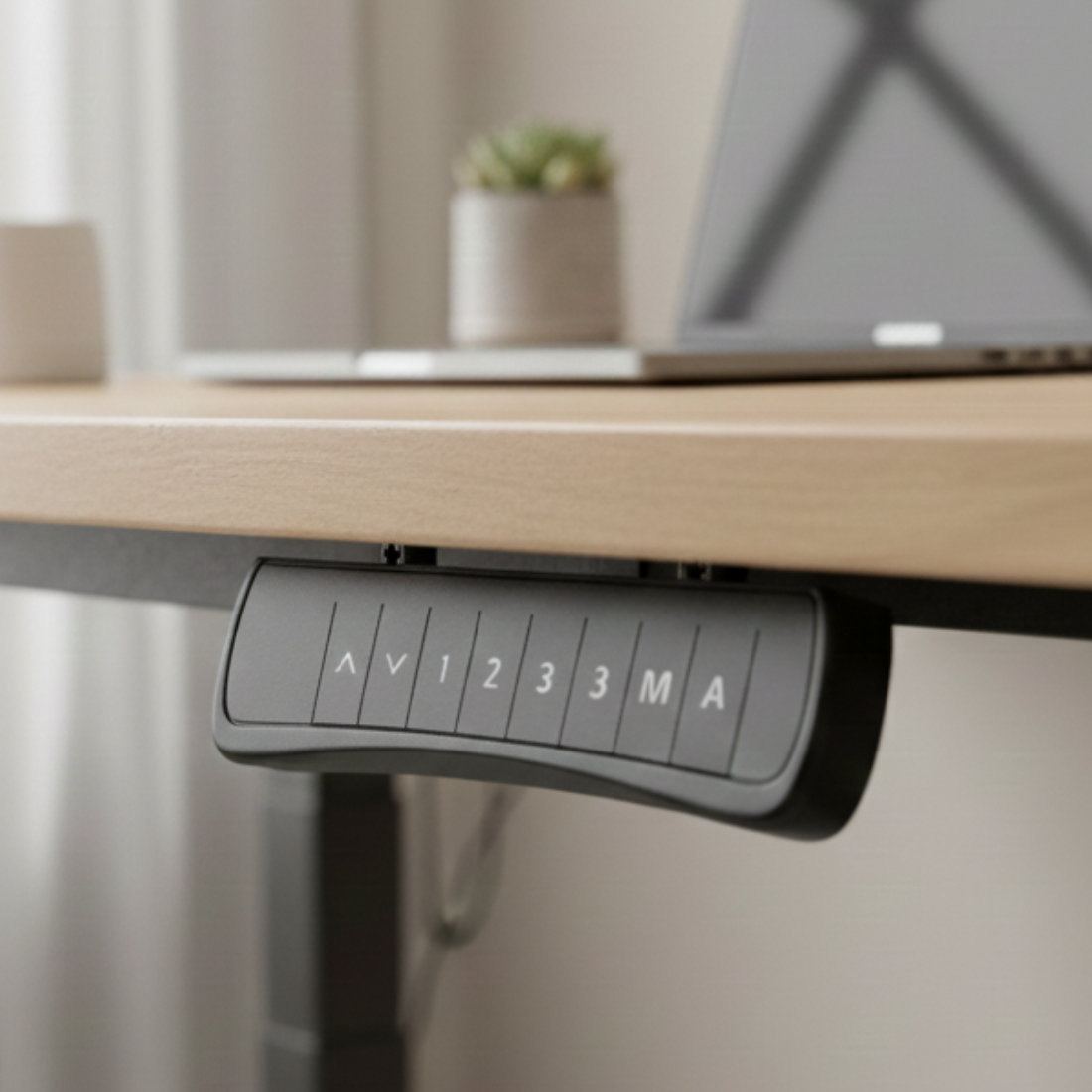 Stelaż regulowany do pracy siedzącej i stojącej