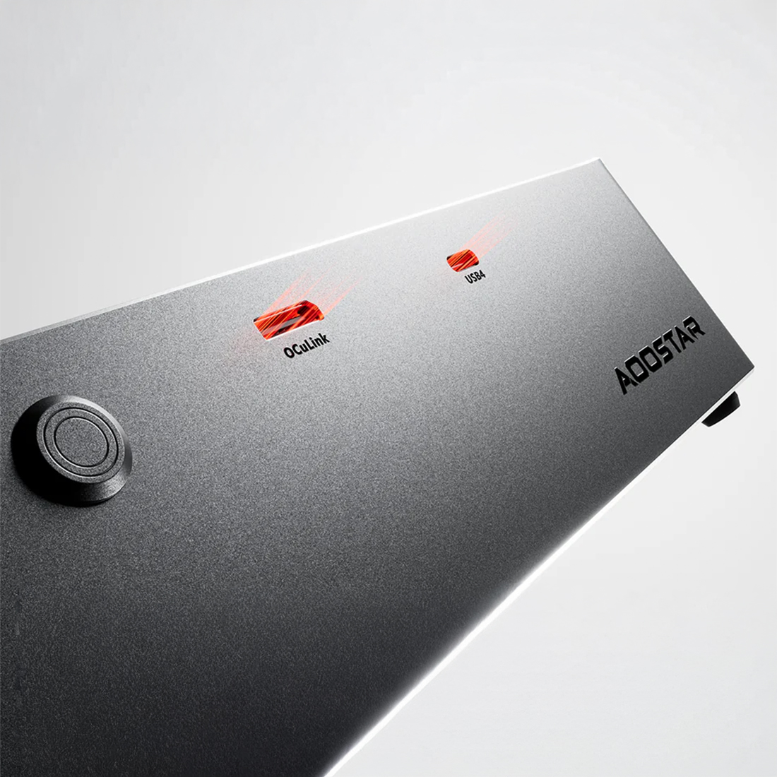 AOOSTAR AG02 eGPU Dock – porty OCuLink i USB4 PCIe 4.0 x4 z Power Delivery 100W