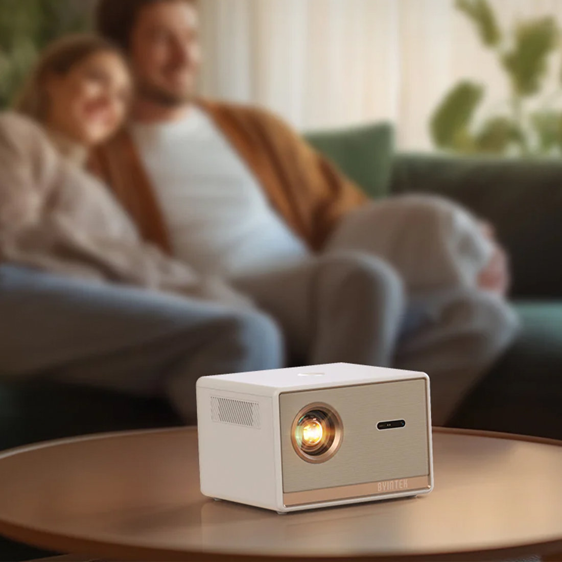 BYINTEK PLATO T5 Max zastosowanie gry filmy sport spotkania projektor