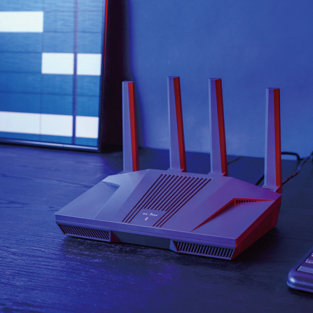 Router GL-MT6000 – stabilny zasięg dzięki 8 wzmacniaczom FEM