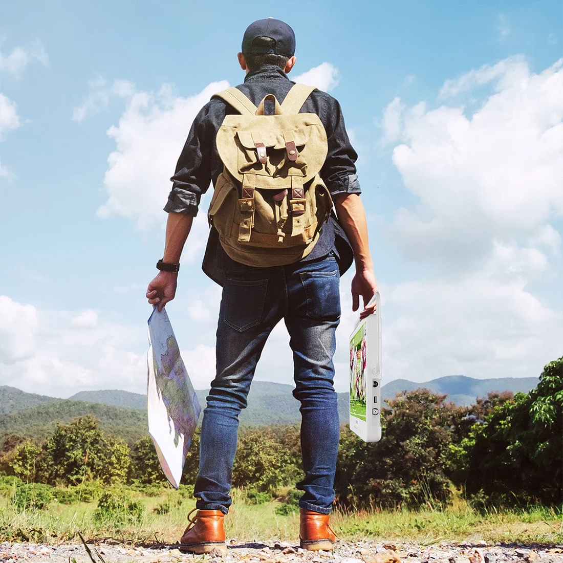 lekki telewizor 15.6 cala Sylvox z uchwytem transportowym