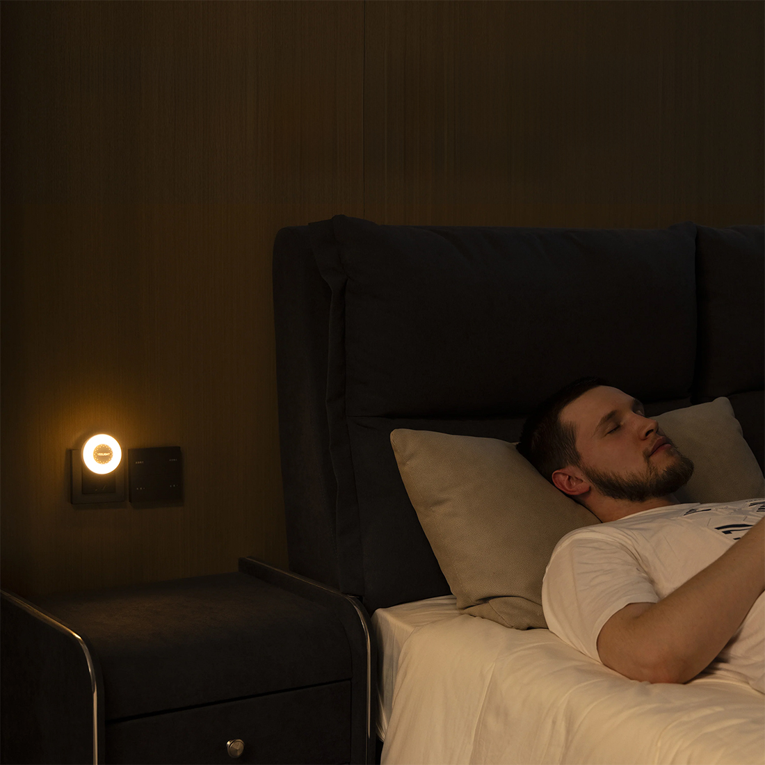 Yeelight NightLight Lite ciepłe światło 2700K delikatne oświetlenie nocne 2–10 lumenów