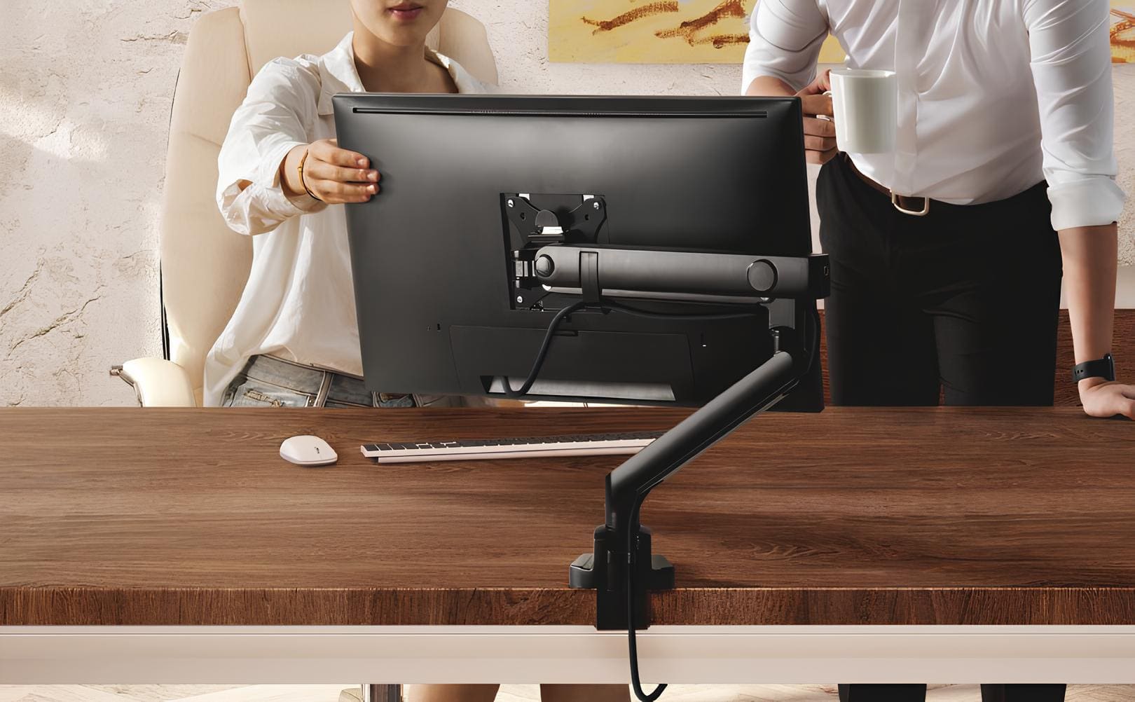 Uchwyt na monitor